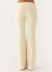 Renae Low Rise Pants - Baby Yellow