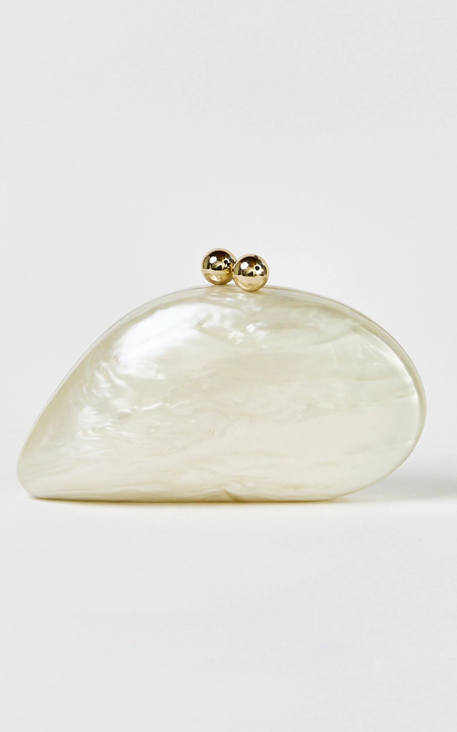 Nami  Clutch Bag in Pearl